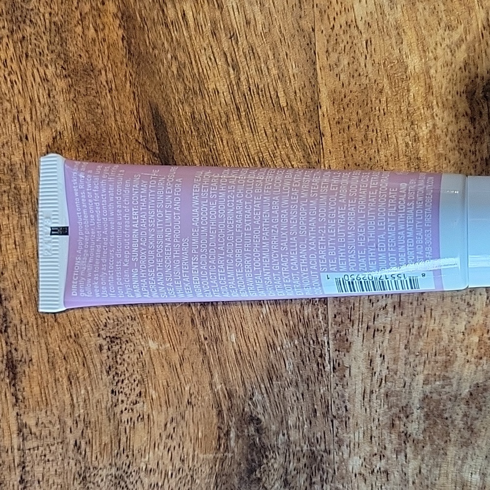 First Aid Beauty Bundle - Picture 7 of 9